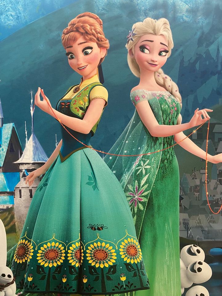 Anna & Elsa Bild top Leinwand 100 cm x 76 cm in München