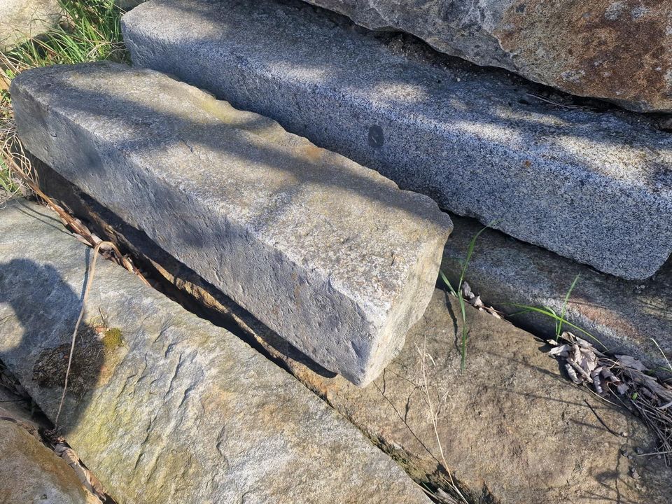 Bordsteine, Granit, gebraucht in Wermsdorf