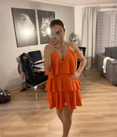 Prettylittlething Kleid orange S neu Obervieland - Arsten Vorschau