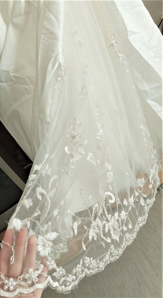 Hochzeitskleid Brautkleid, Spitze Perlen, hell ivory - 3 Gr. in 1 in Brandenburg an der Havel