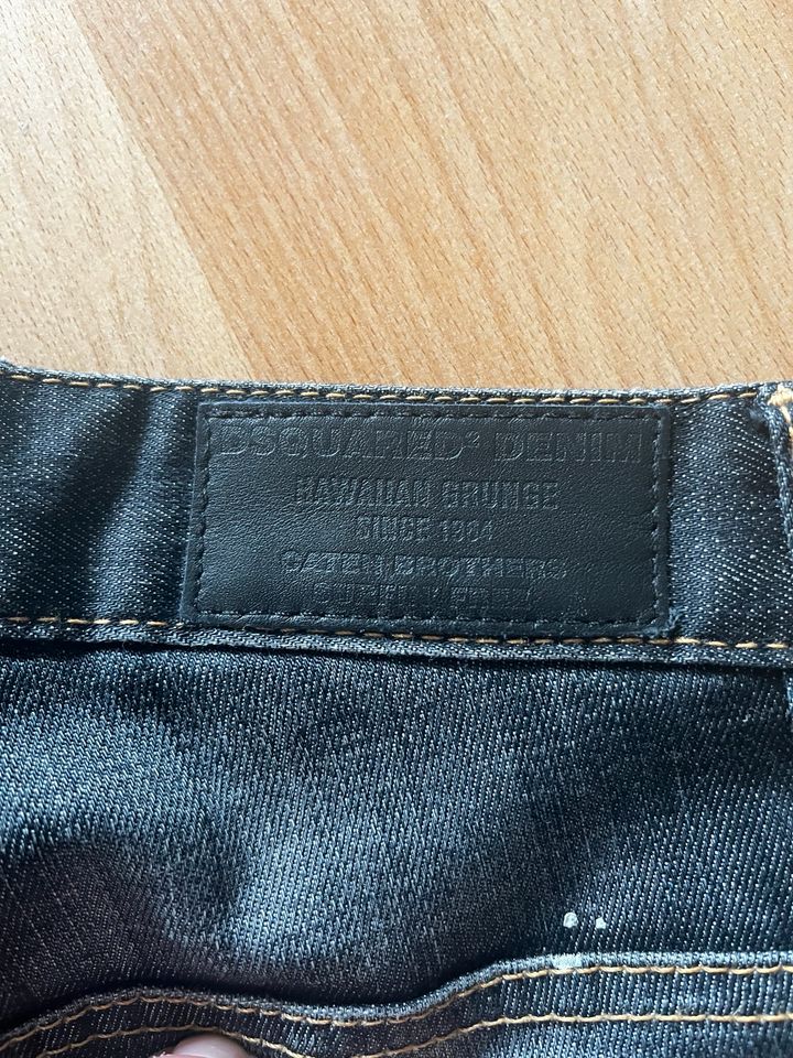 Originale Dsquared2 Jeans 44 in Düsseldorf