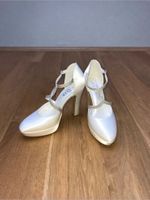 Brauschuhe ivory Gr. 36 neu Nordrhein-Westfalen - Selm Vorschau