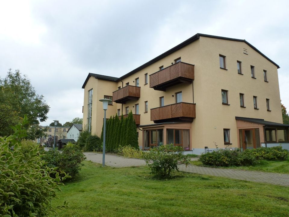 TOP-2-Raum-Wohnung 74 qm mit Balkon in Grünhain-Beierfeld 