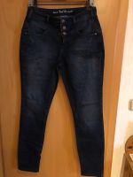 Street One Damen Jeans Größe 27 / 32 Niedersachsen - Nortmoor Vorschau