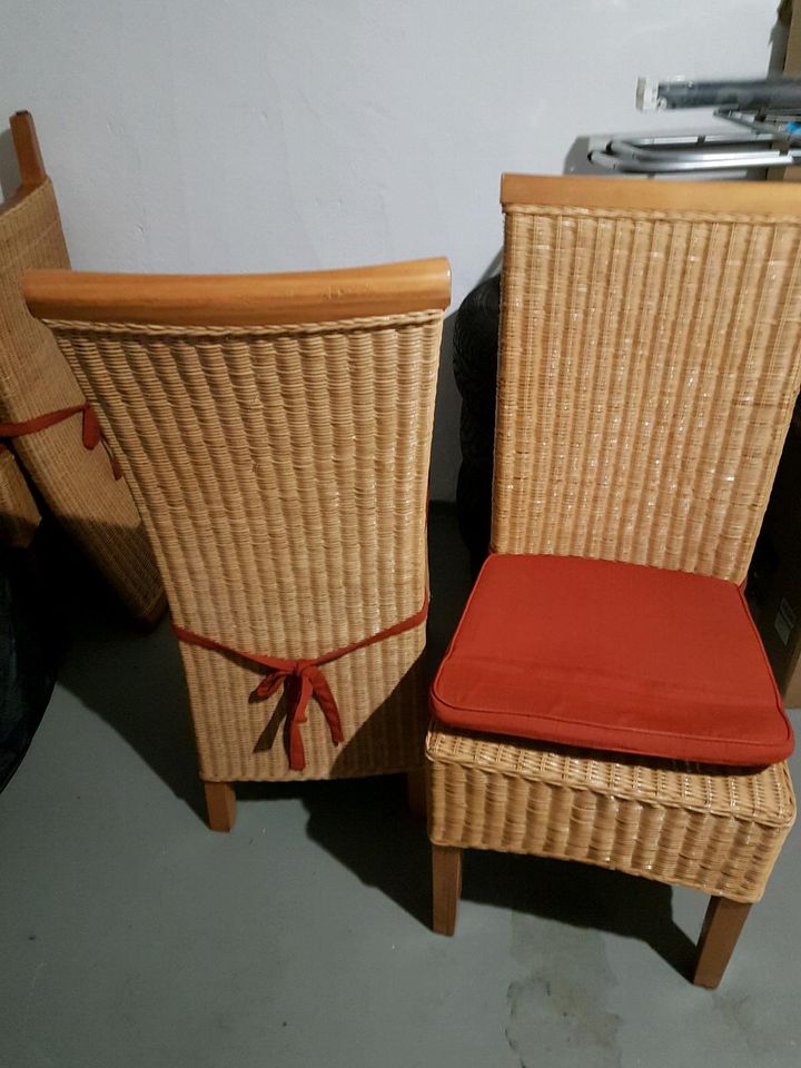 6x Stühle Rattan sehr gut erhalten in Calw