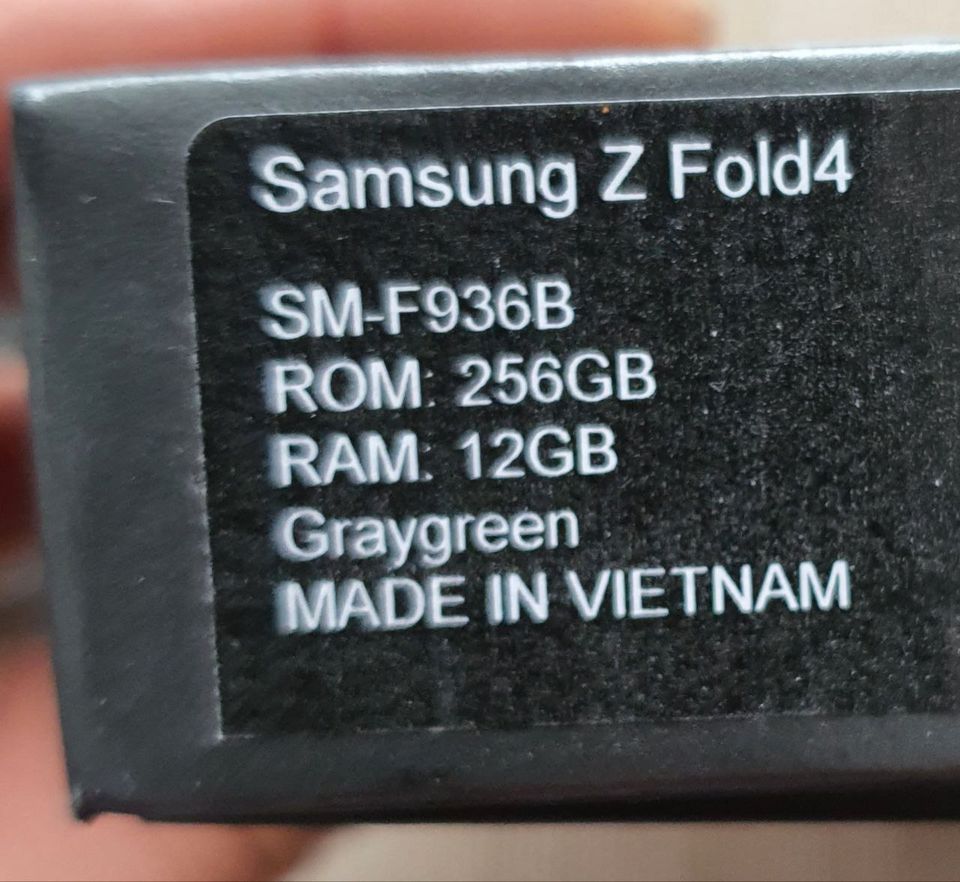 Samsung Galaxy Z Fold 4 in Unterlüß