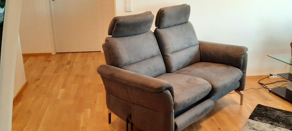 Sofa, 2-Sitzer mit Relaxfunktion TOP Zustand in Heidelberg