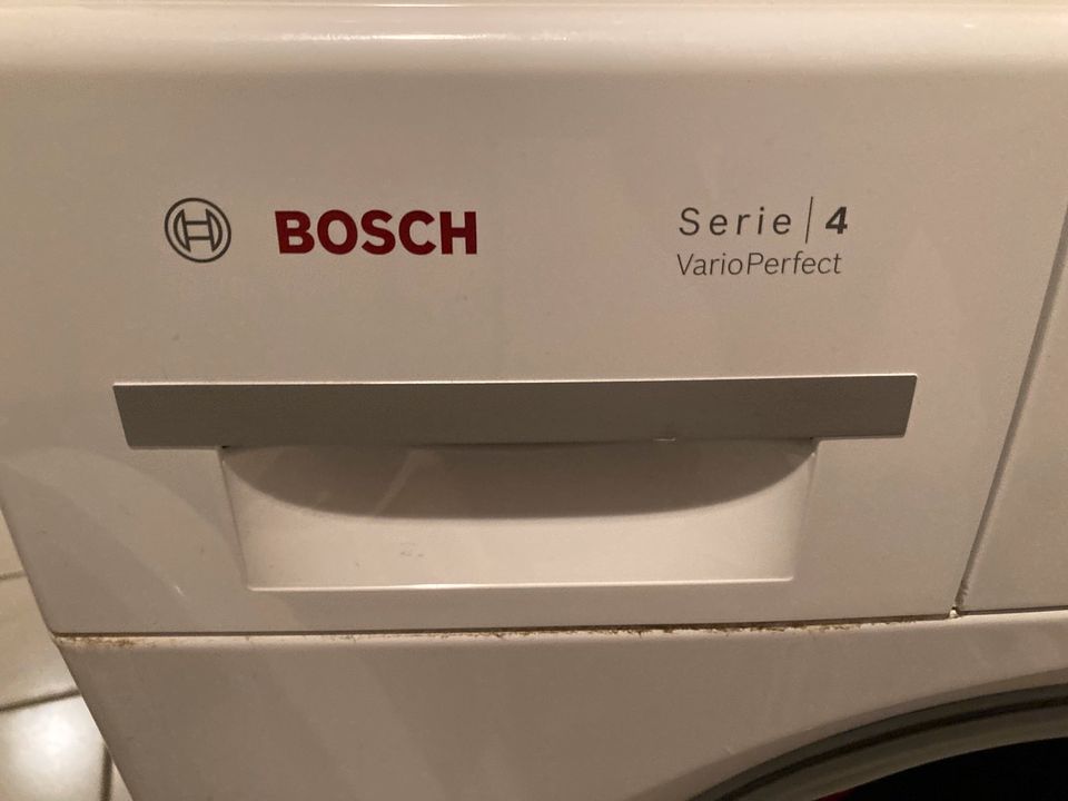 Waschmaschine Bosch Serie 4 VarioPerfect in Roxel