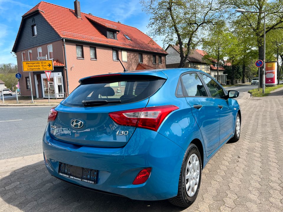 Hyundai i30 Classic 1.4/ TÜV/ 6.Gang/ Scheckheft/ 1.Hand!! in Vienenburg