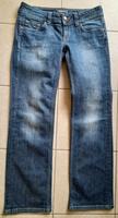 ESPRIT boy fit Jeans / Hüftjeans Größe 27/32 Hessen - Weiterstadt Vorschau