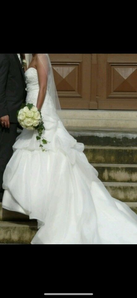 Hochzeitskleid Brautkleid in Marsberg