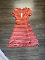 Esprit Wickeloptik Kleid Gr xs Neu mit Etikett Nordrhein-Westfalen - Velbert Vorschau