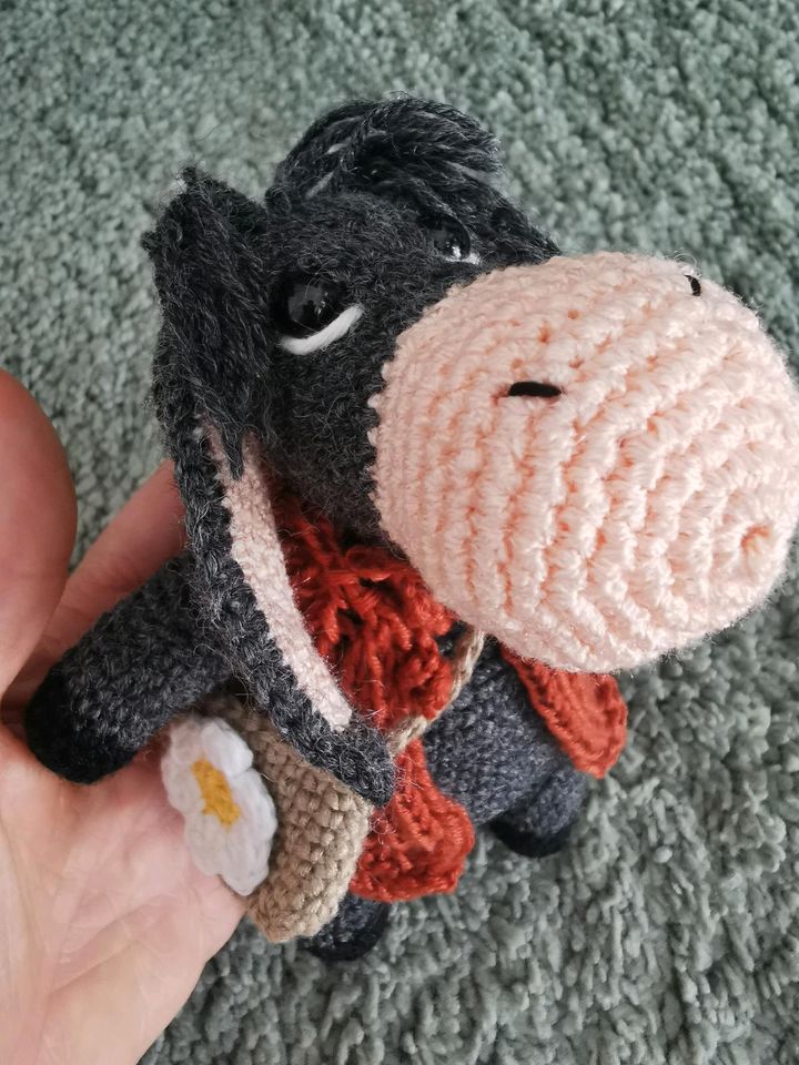 Eselchen amigurumi gehäkelt in Niederaichbach