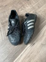 Fußballschuhe von Adidas Größe 34 Hessen - Hüttenberg Vorschau