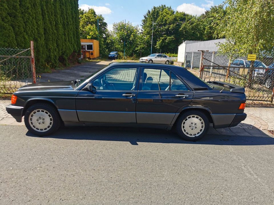 Mercedes-Benz 190 E 2,3 l / Oldtimer / Schiebedach in Niederwerrn