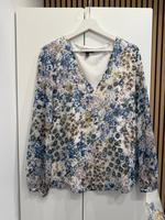 Blumenbluse von Esprit Bayern - Bergrheinfeld Vorschau