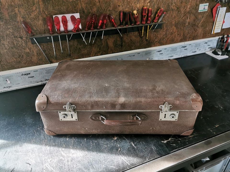 Retro Koffer Tasche reisekoffer in Wriezen