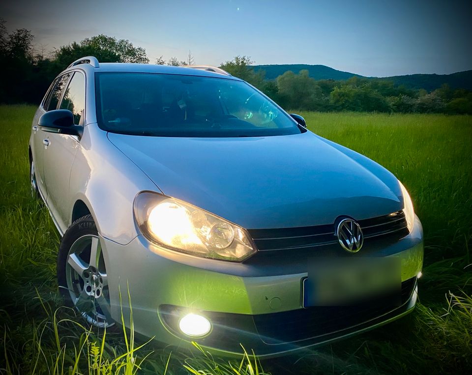 VW Golf VI Style 1.6 l, Top Zustand 1A, TÜV 05/25 in Eschwege