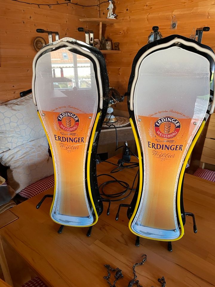 Erdinger Weißbier Neon Leuchtreklame Bier Reklame beleuchtet in Eichenzell