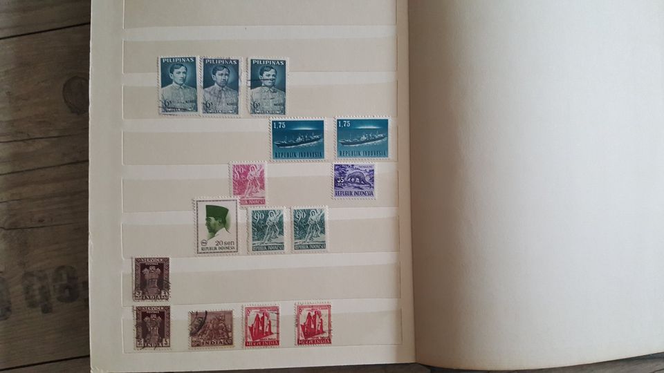 Briefmarken Sammlung Album in Geldern