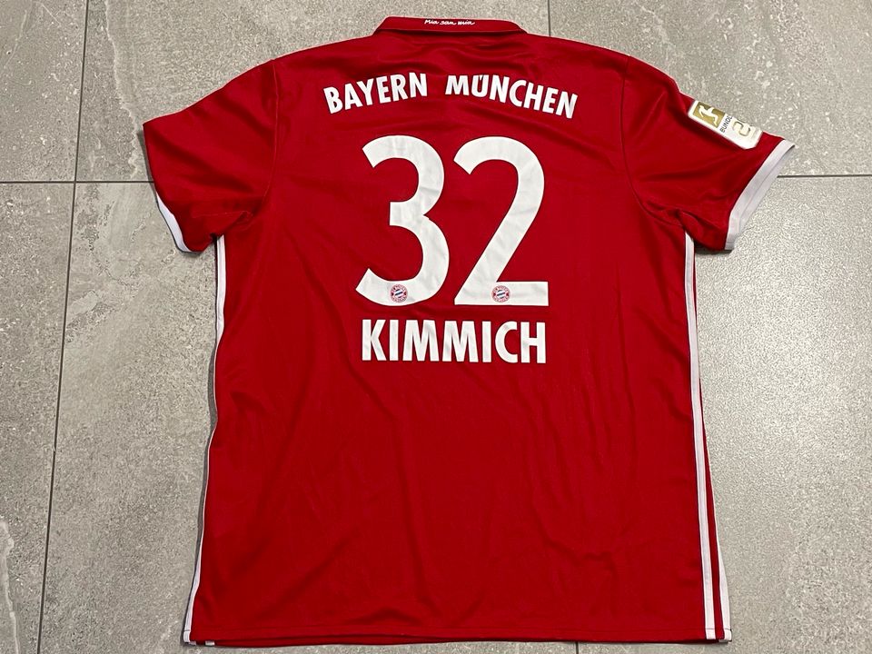 FC Bayern München Trikot XL Kimmich in Bad Lippspringe