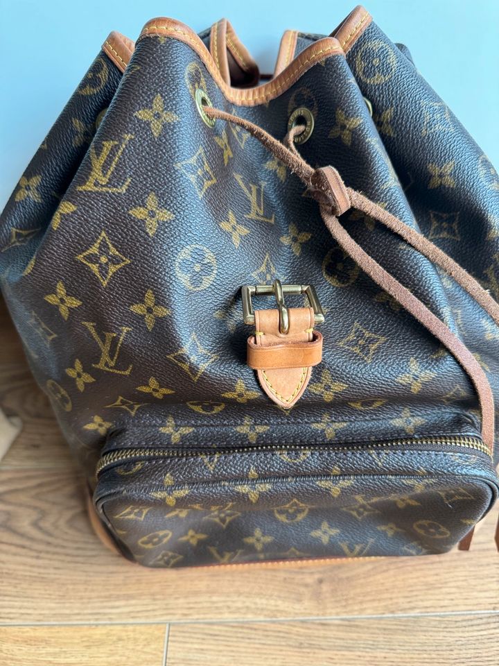 Original Louis Vuitton Montesouris Rucksack in Düsseldorf