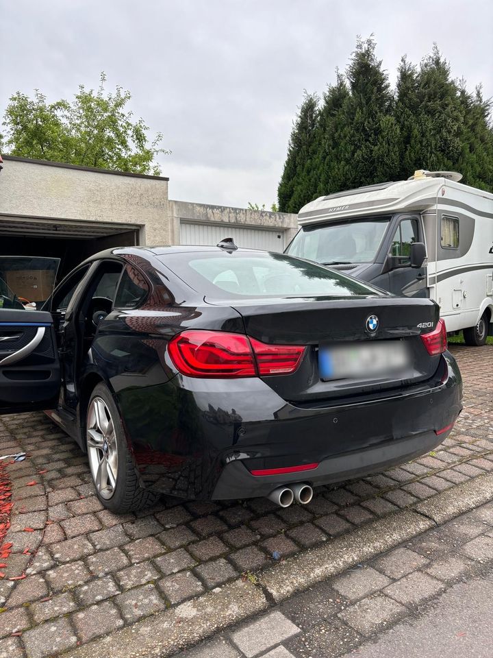 BMW 420 4er BMW F36 M Sportpaket schwarz in Dortmund