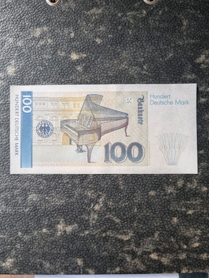 100 DM Banknote 02. Januar 1989 in Hameln