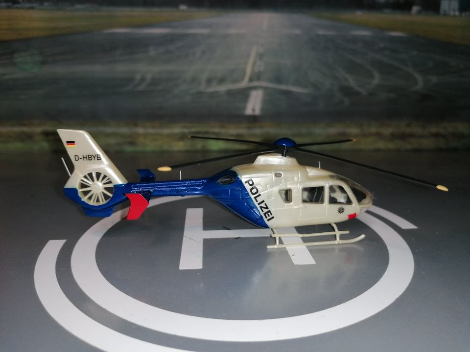 Roco Miniatur 4005 Polizei EC135 Edelweiß D-HBYB PHuStBy H0 1:87 in Bamberg