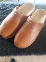 Holz Schuhe original Bayern Lederkappe Gr. 43 ungetragen Bayern - Bernhardswald Vorschau