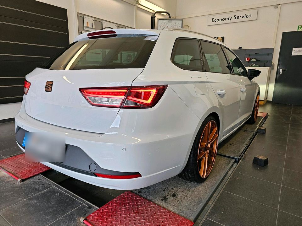 Seat Leon 5F 1.8t DSG in Zeitlarn