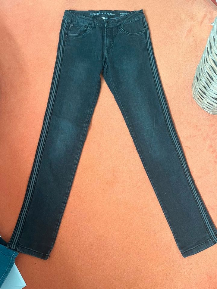 Schwarze Jeans von Garcia  Größe 164 für Jungs in Lübeck
