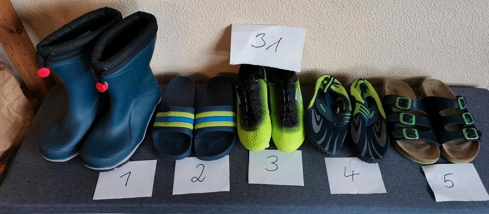 Schuhe Größe 31 Gummistiefel, Hausschuhe, Fußball, Schwimmschuh in Cuxhaven