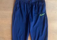 NIKE Trainingshose Jogginghose Gr M Dri Fit unisex Hose Sport München - Au-Haidhausen Vorschau