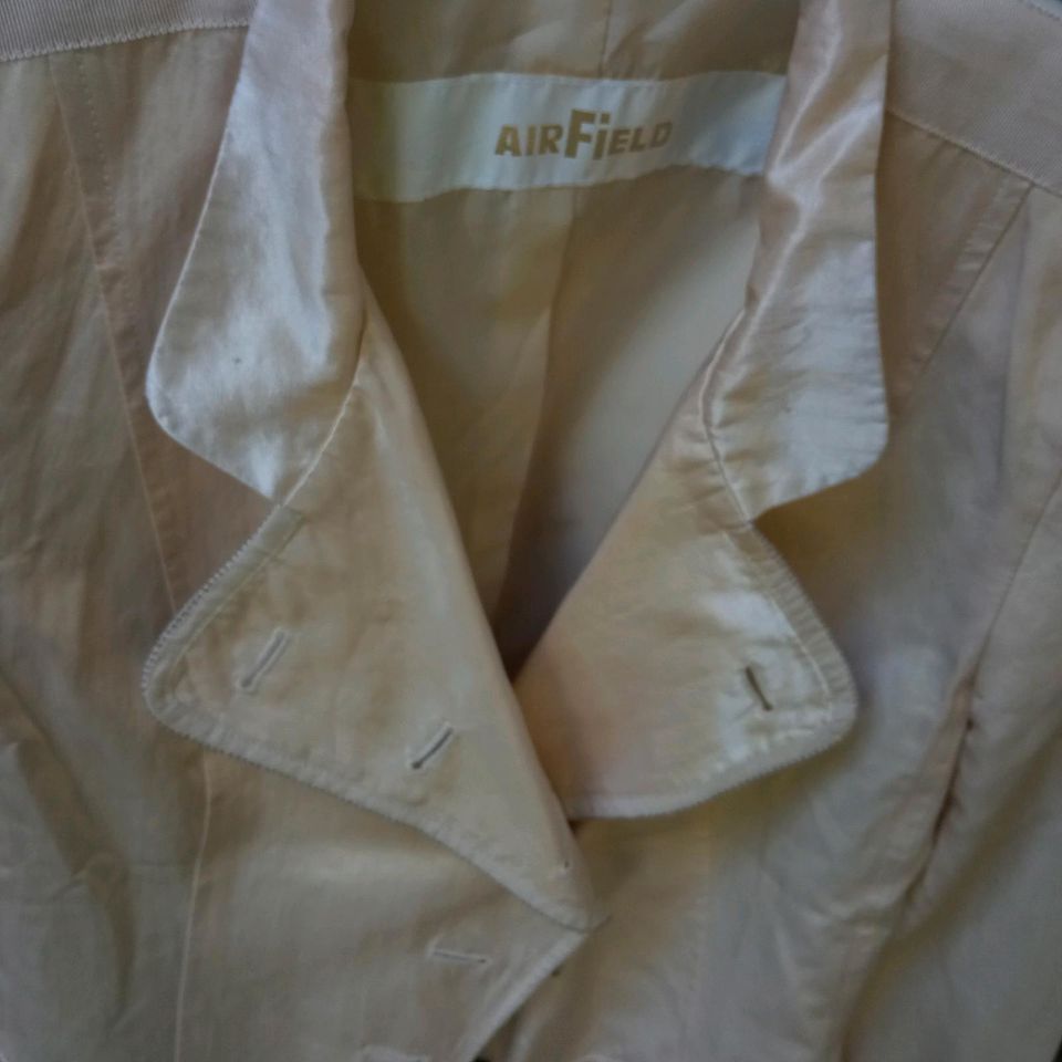 Airfield Blaser Jacke Gr.36 Glänzend Beige Farbe in München