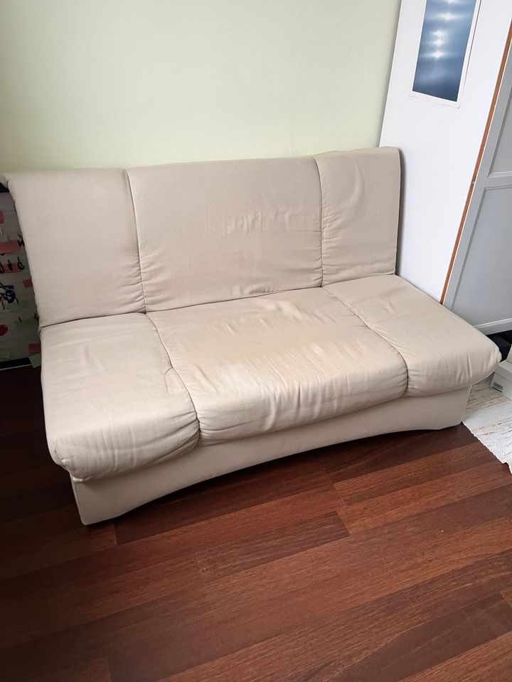 Couch mit Bettfunktion, beige in Frankfurt am Main