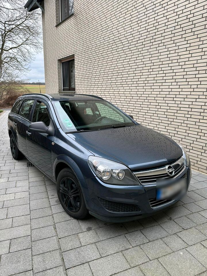 Opel Astra H 1,6 benz Top  Zustand in Bünde
