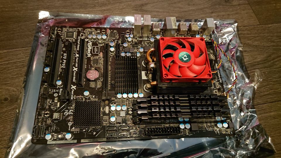 AMD FX-6100, ASRock 970 Pro3 R2.0, 16 GB RAM in Leipzig