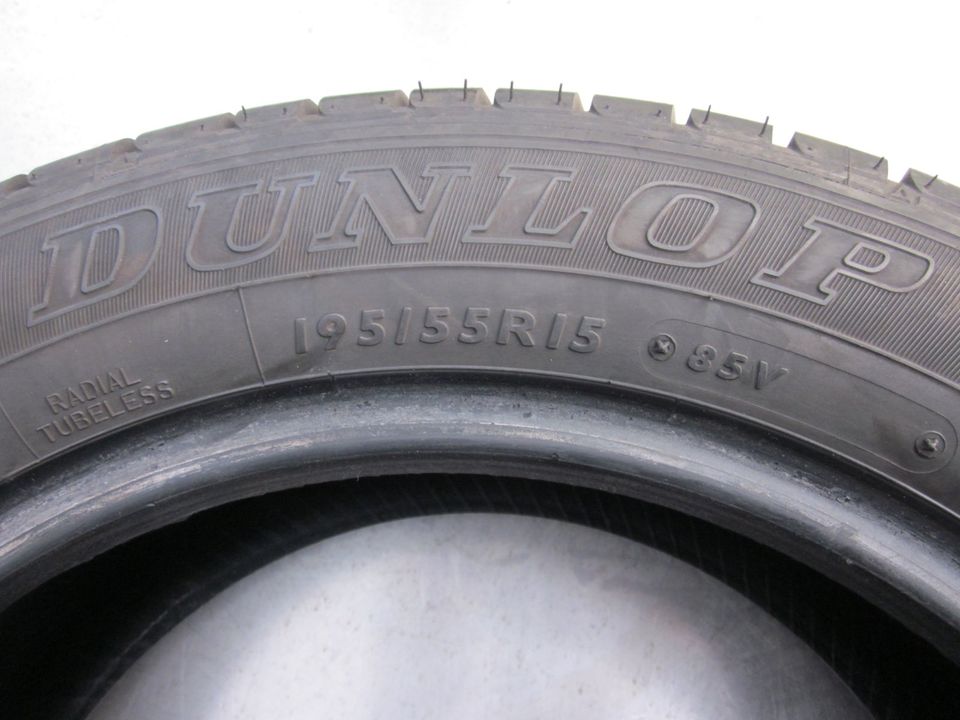2 Sommerreifen Dunlop 195/55R15 in Wehretal
