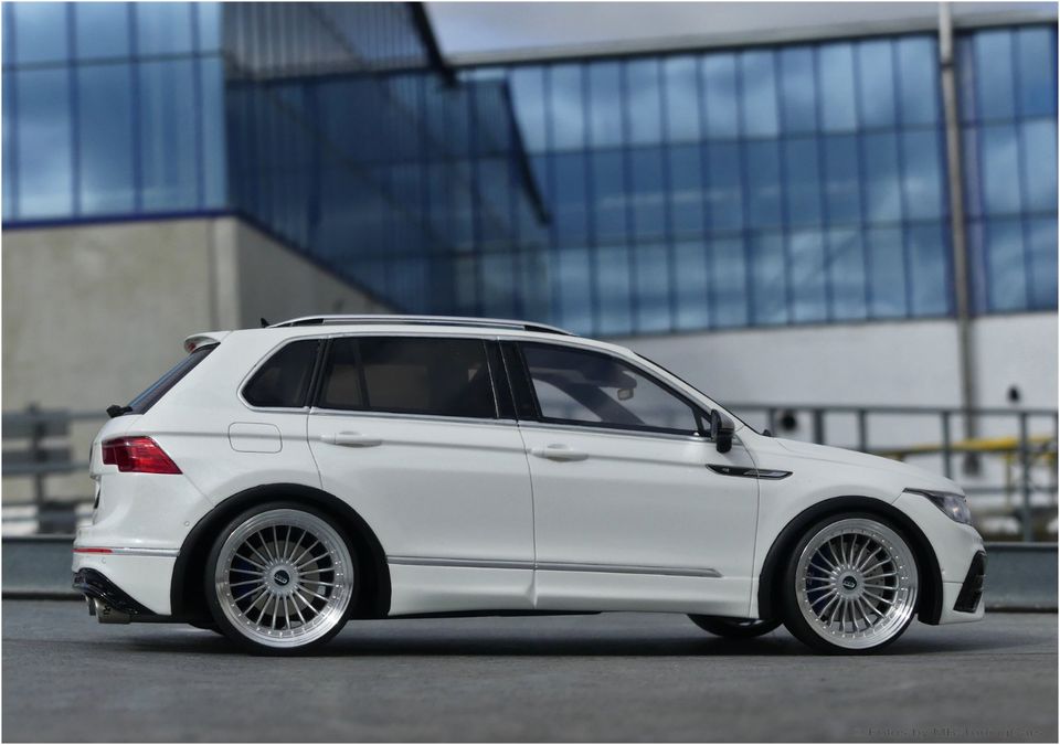 1:18 VW Tiguan R-Line in Weiß Edition mit MBTC Alu-Räder in Weimar