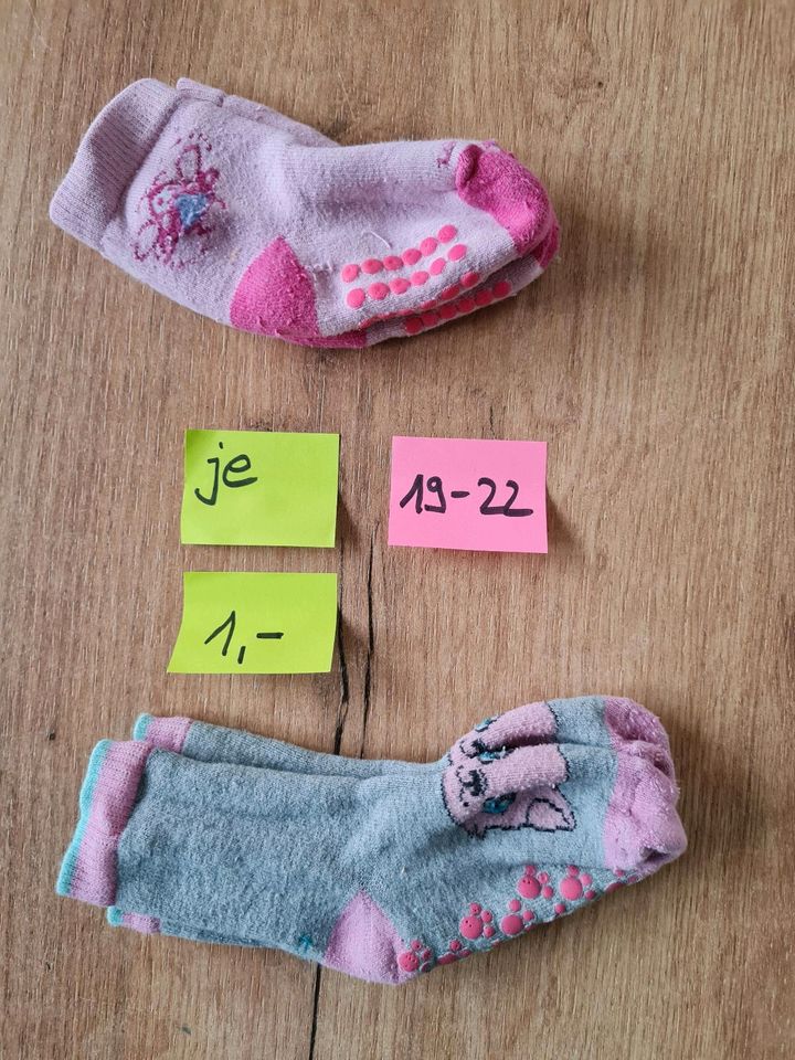 Baby Socken, Sticksocken, Baby Schuhe in Obing