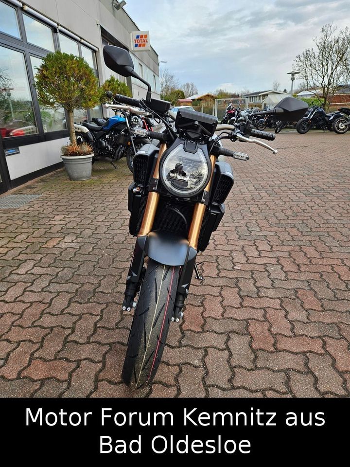 Honda CB 650R MY 24 in Bad Oldesloe