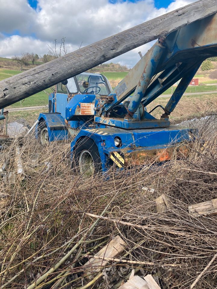 Kranfahrzeug  Demag 16 Tonnen in Krauchenwies