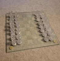 Schach aus Glas 19 x 19 cm NEU Nordrhein-Westfalen - Herzebrock-Clarholz Vorschau