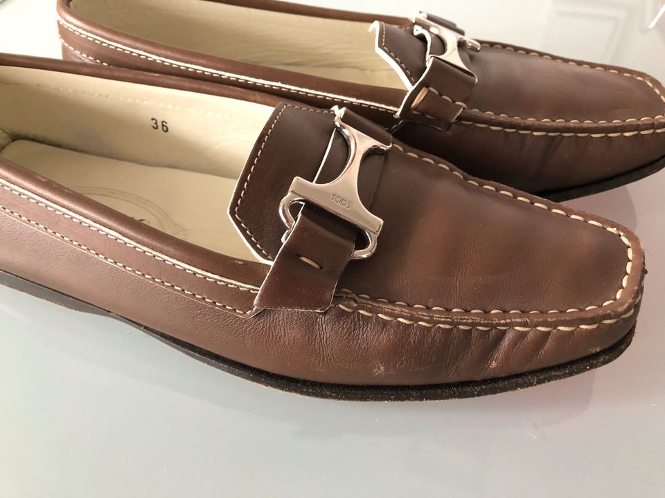 TOD‘S Slipper Größe 36 in Darmstadt