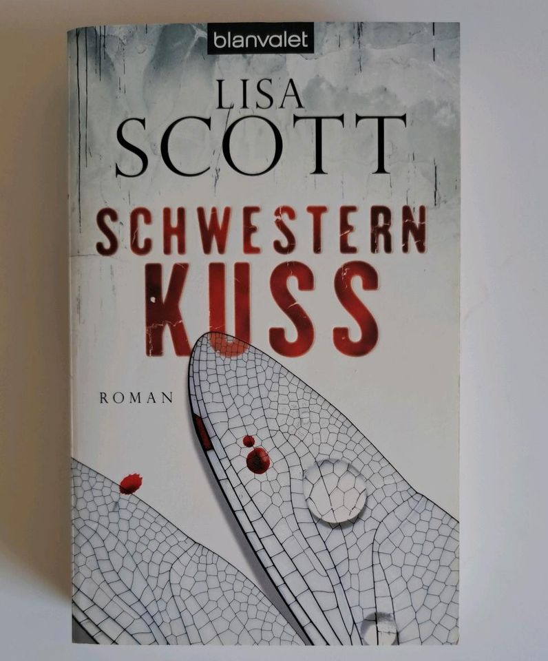 3  x Thriller Krimi TB  Lisa Scott etc in Laatzen