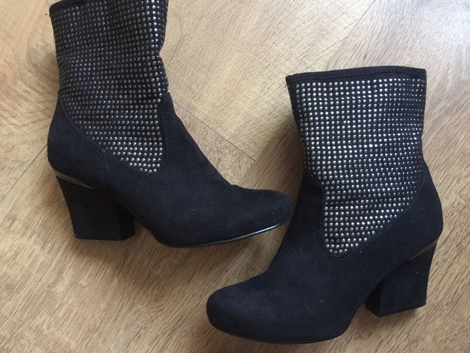 Catwalk Stiefeletten Boots Damenschuhe Gr 39 (bis zu 40), neuw! in Berlin