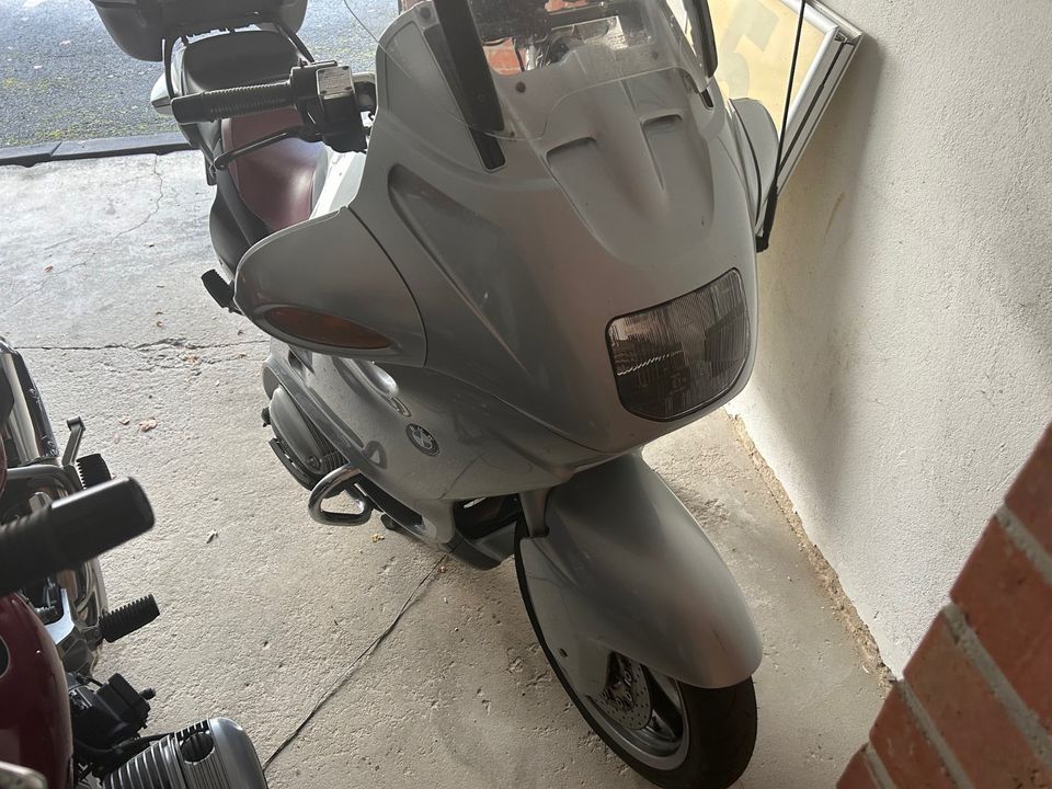 Gepflegte BMW (259) R 1100 RT Sondermodell in Bischoffen