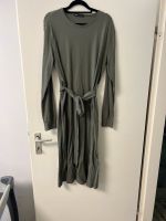 Zara gr M grün Kleid midi maxi Baumwolle basic gürtet Friedrichshain-Kreuzberg - Kreuzberg Vorschau