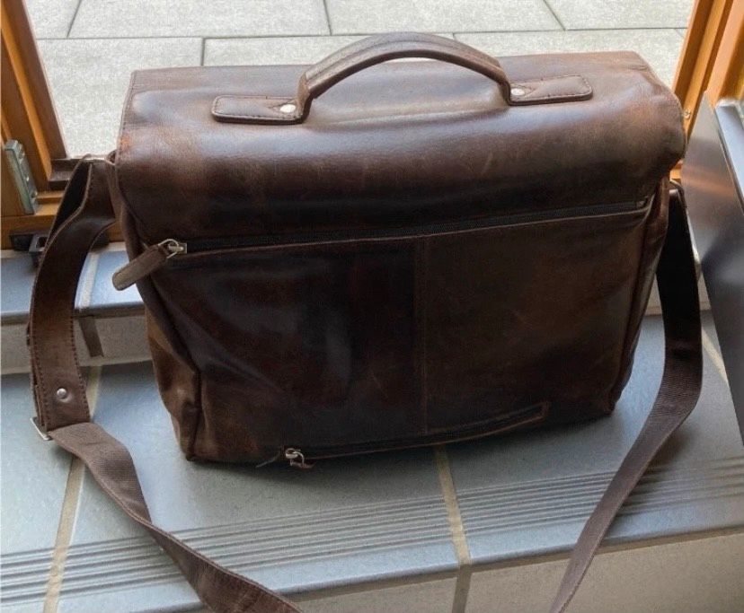 Lehrertasche Aktentasche ledertasche Umhängetasche in Rosbach (v d Höhe)